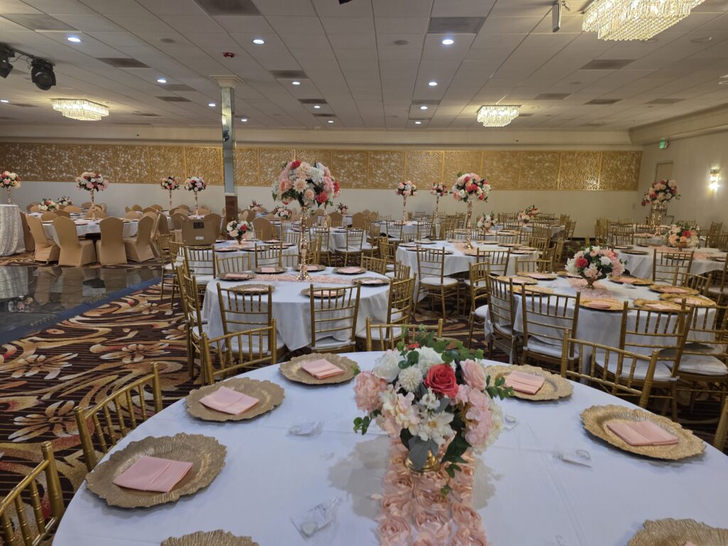 Grand White Gold Theme Seating Area Decor